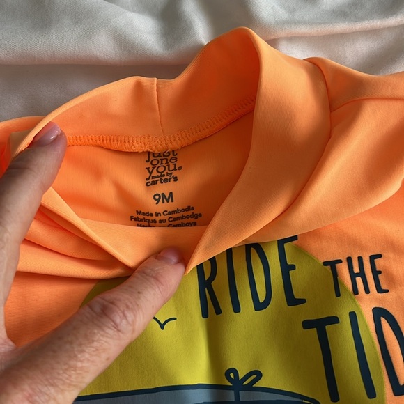 Ride the tide rash guard and swim trunks - Picture 3 of 10